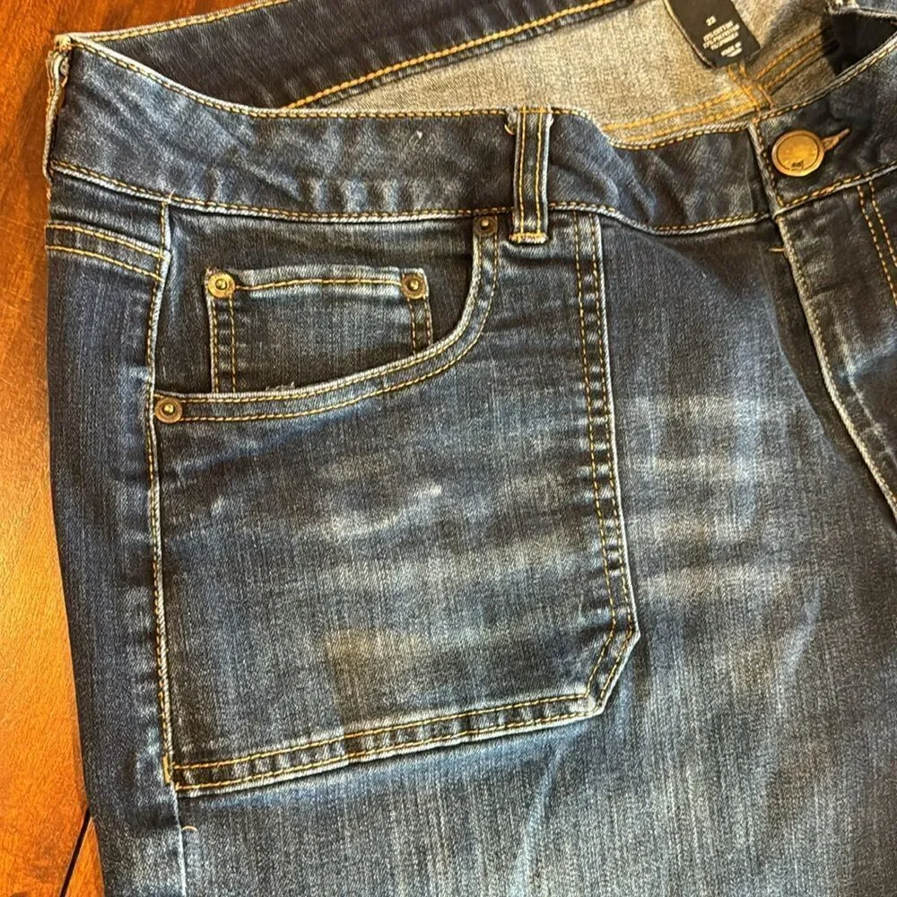Lane Bryant Women’s Dark Wash Denim Stretch Shorts Size 22